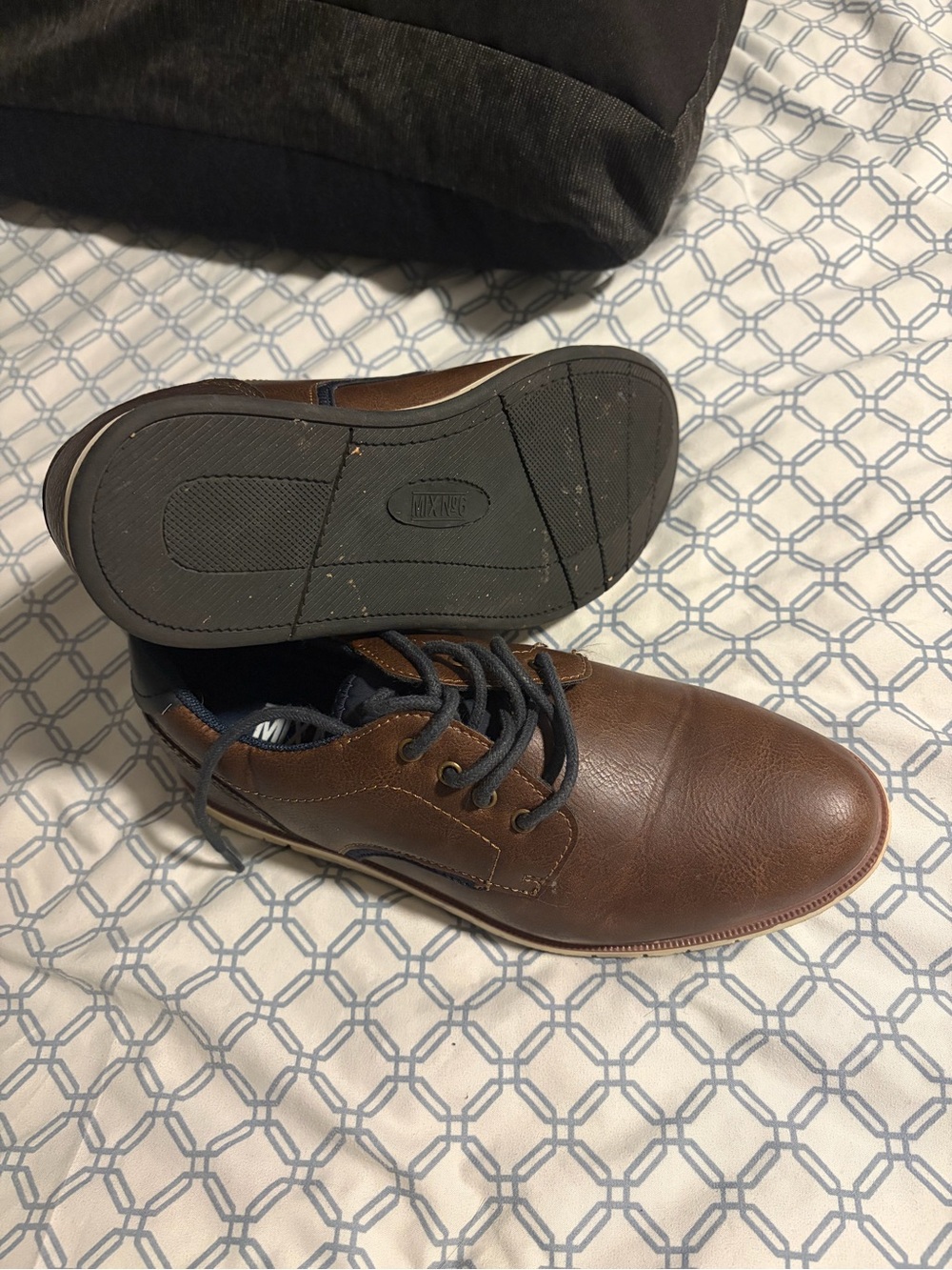Mix No. 6 Boys' Brown Leather Lace-Up Dress Shoes with Navy Laces